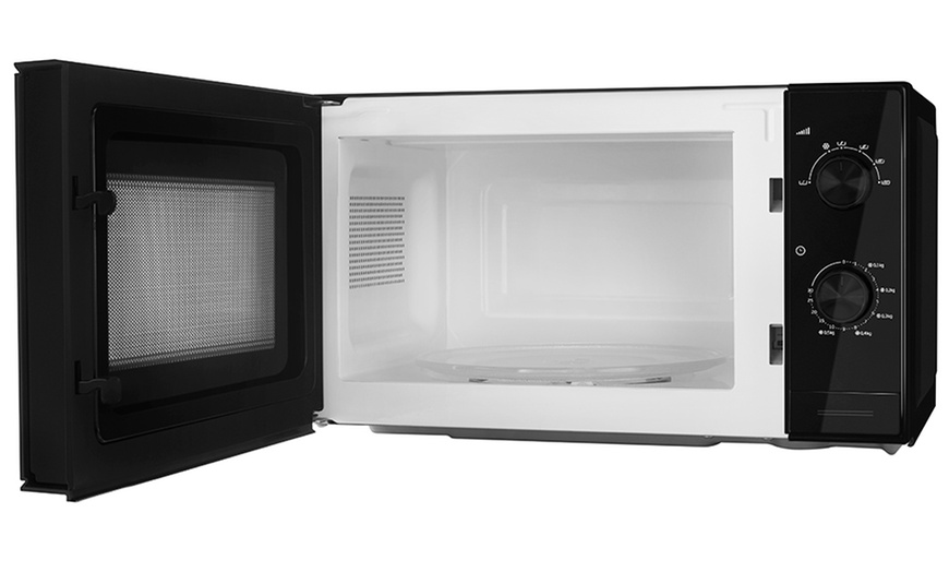 Image 3: Beko Compact Microwave 700W