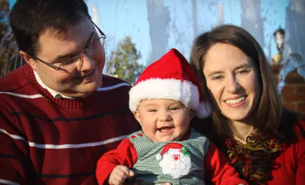 60- or 90-Minute Photo Shoot with Holiday Postcards and an Image DVD from Liz Richardson Photography (Up to 68% Off) - Primary Image
