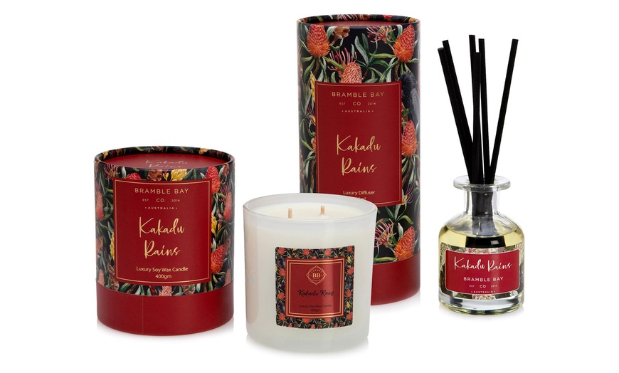 Image 5: Botanical Scented Candle 400g and Diffuser 150ml Set