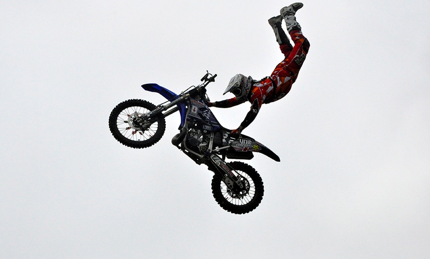 Image 4: Extreme Stunt Show £8