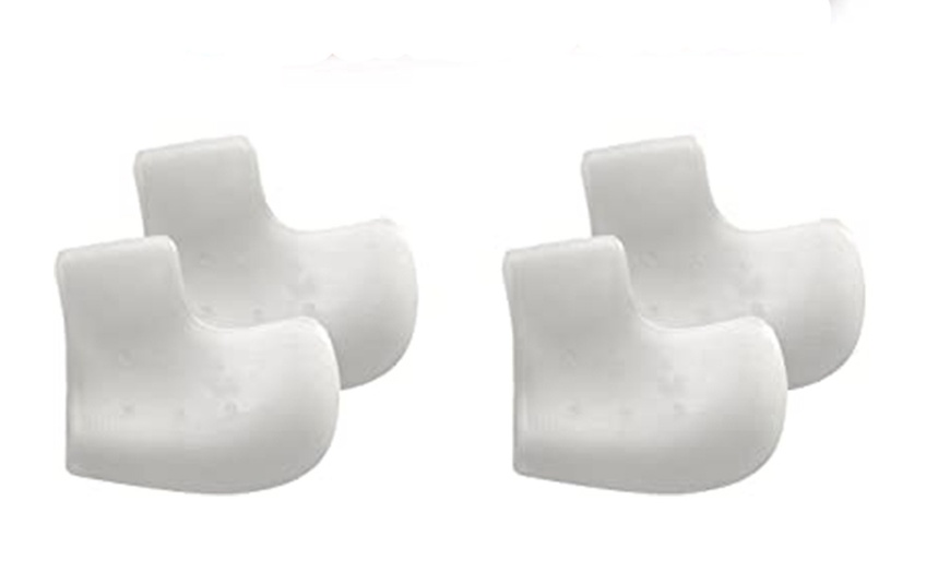 Image 7: Two or Four Pairs of Silicone Gel Heel Protectors