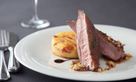 Entrée, plat et dessert à la carte pour 2 personnes dès 54,90 € au restaurant L'Aramon Gourmand