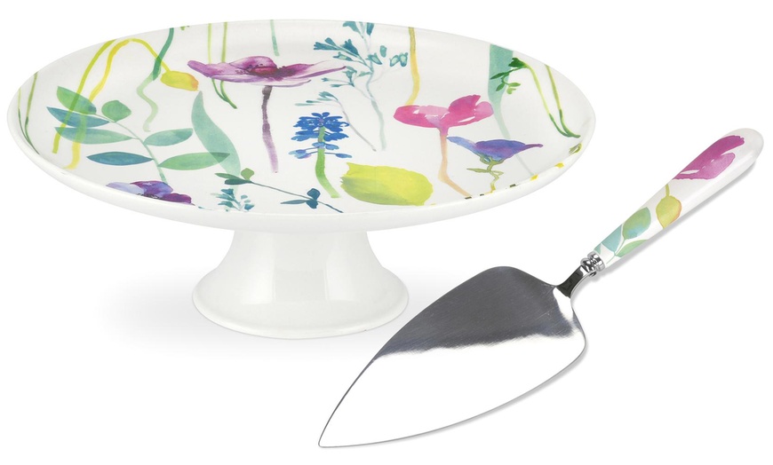 Image 1: Water Garden Cake Stand and Cake Slice