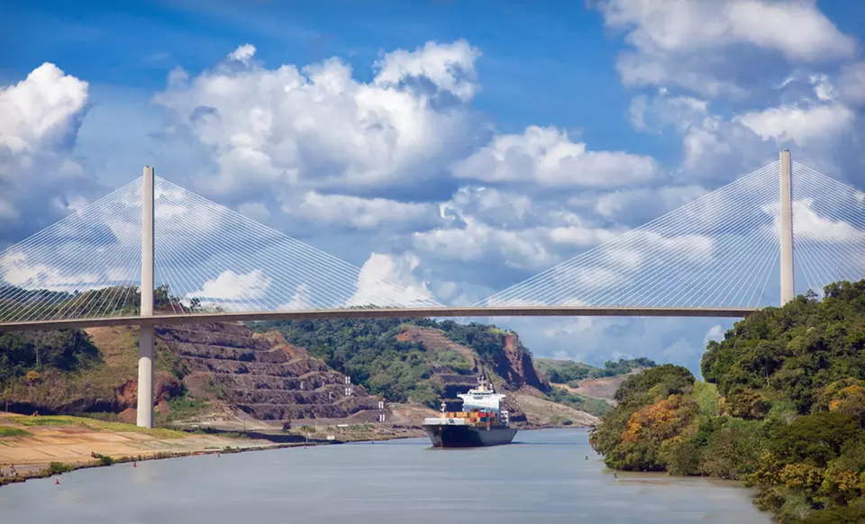 Three-, Four- or Five-Night Stay with Panama Canal Tour and Dining Credit at Radisson Summit Hotel & Golf Panama - Primary Image