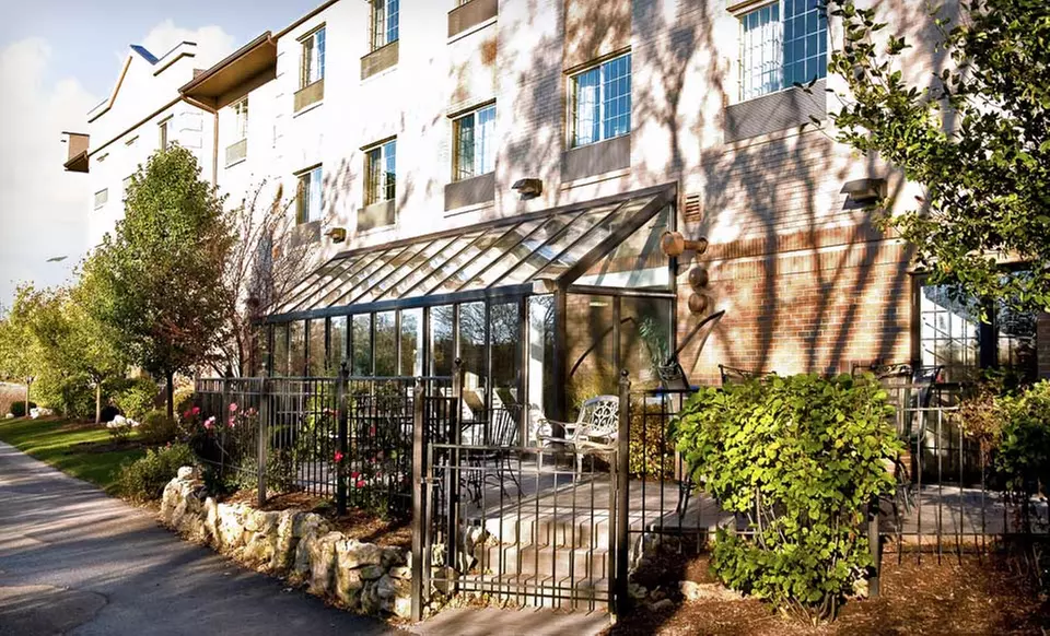 Family-Friendly Suites near Woodfield Mall - Primary Image