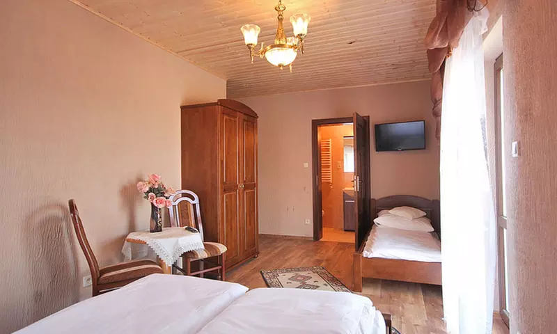 Darłowo: 2-7 nocy dla 2 os. lub rodziny z wyżywieniem nad morzem