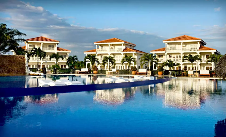 Four- or Six-Night Stay with Daily Breakfast at The Placencia in Belize - Primary Image