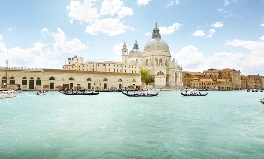 Image 10: ✈ Venice: 2- to 4-Night 4* Stay with Breakfast