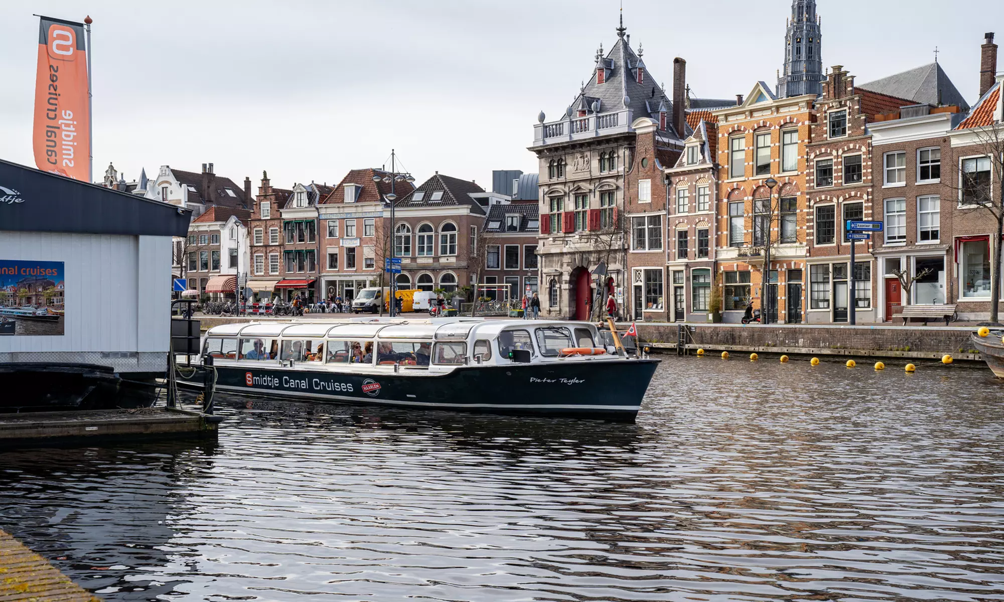 Verken Haarlem's highlights vanaf het water met een rondvaart