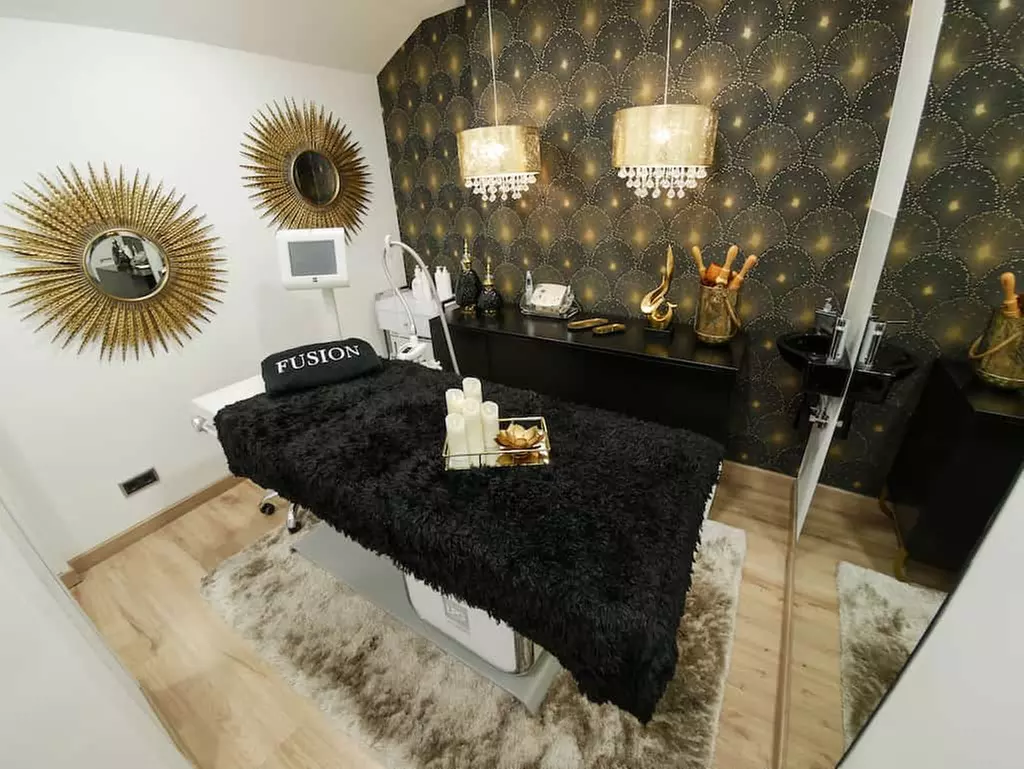 Tratamiento facial a elegir en Clínica Láser Fusión