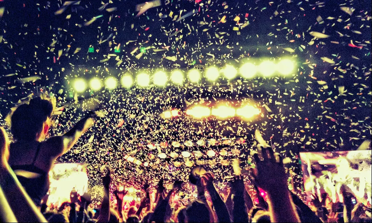 Up to 50% Off on Vegas' #1 Latin Nightclub Crawl by Party Bus From Rockstar Party Bus Tours - Primary Image