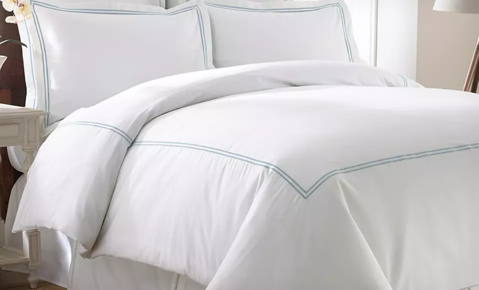 Italian Hotel Collection 3- or 5- Piece Duvet Set (Up to 85% Off). Multiple Colors Available. Free Shipping and Returns. - Primary Image