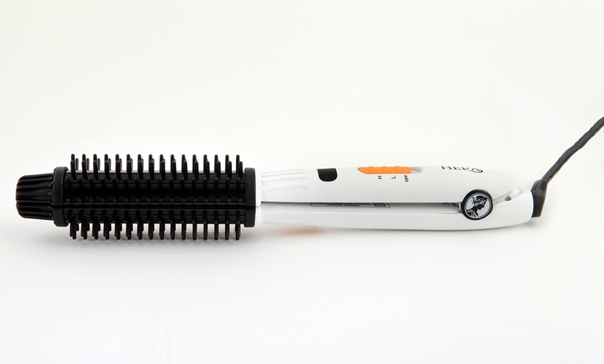 Image 2: 2-in-1 Brush and Hair Straightener