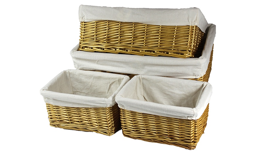 Image 2: 4 Stackable Wicker Baskets