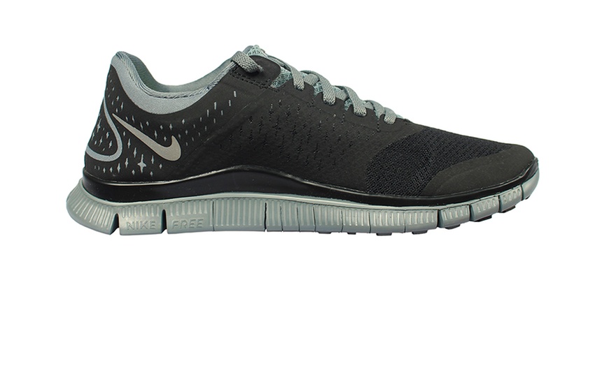 nike free trainer 4.0 v2 grey