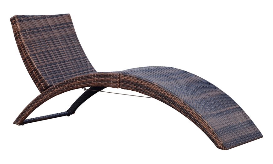 Image 7: Outsunny Rattan-Effect Sun Lounger