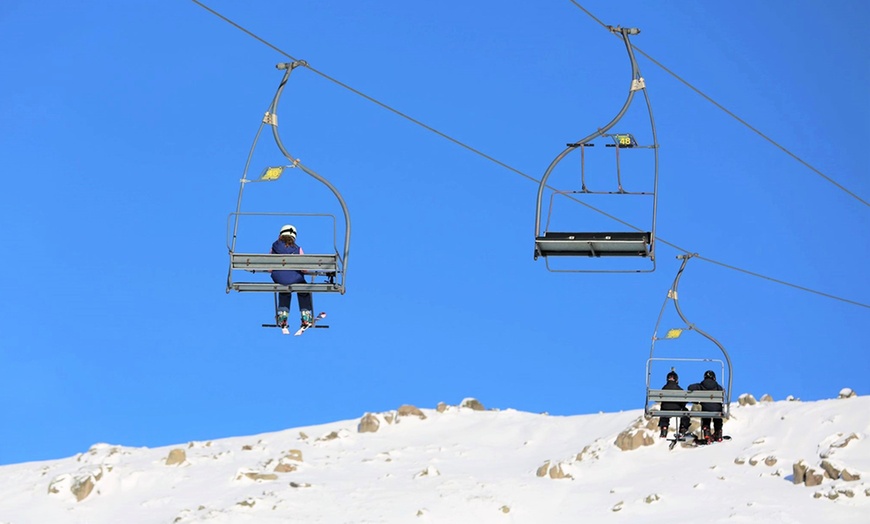 Image 2: Charlotte Pass: Day Tripper Pass at Charlotte Pass Snow Resort