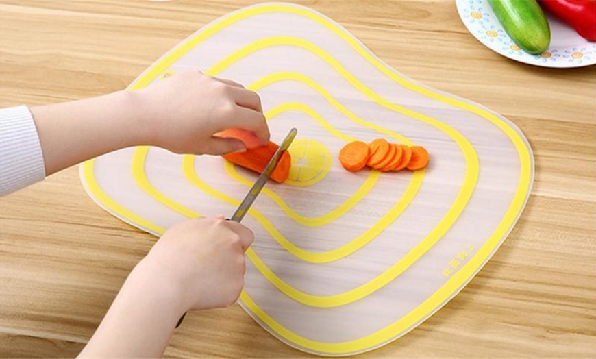 Image 6: Flexible Cutting Boards