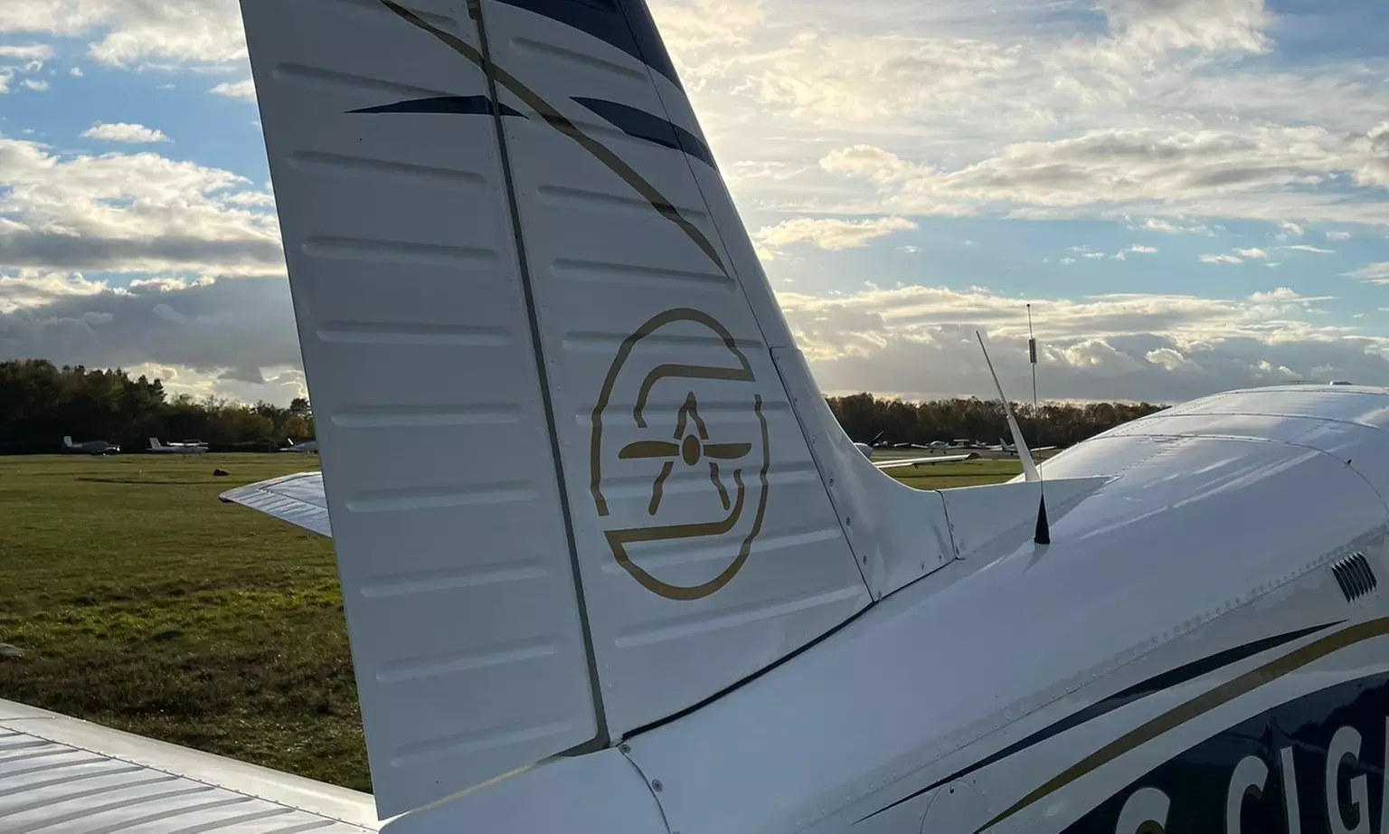 Double Landing Flying Lesson at Adventure 001