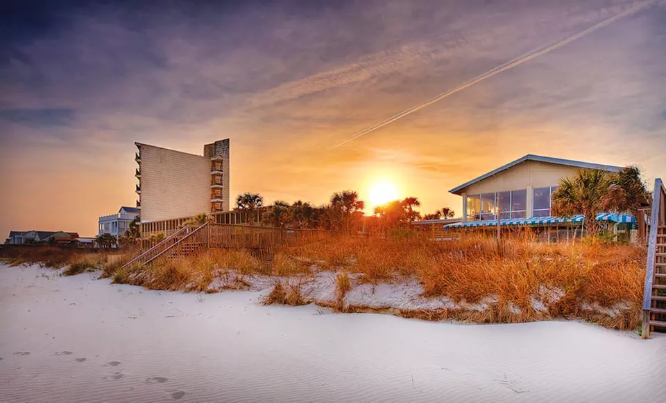One-Night Stay at The Litchfield Inn in Pawleys Island, SC - Primary Image