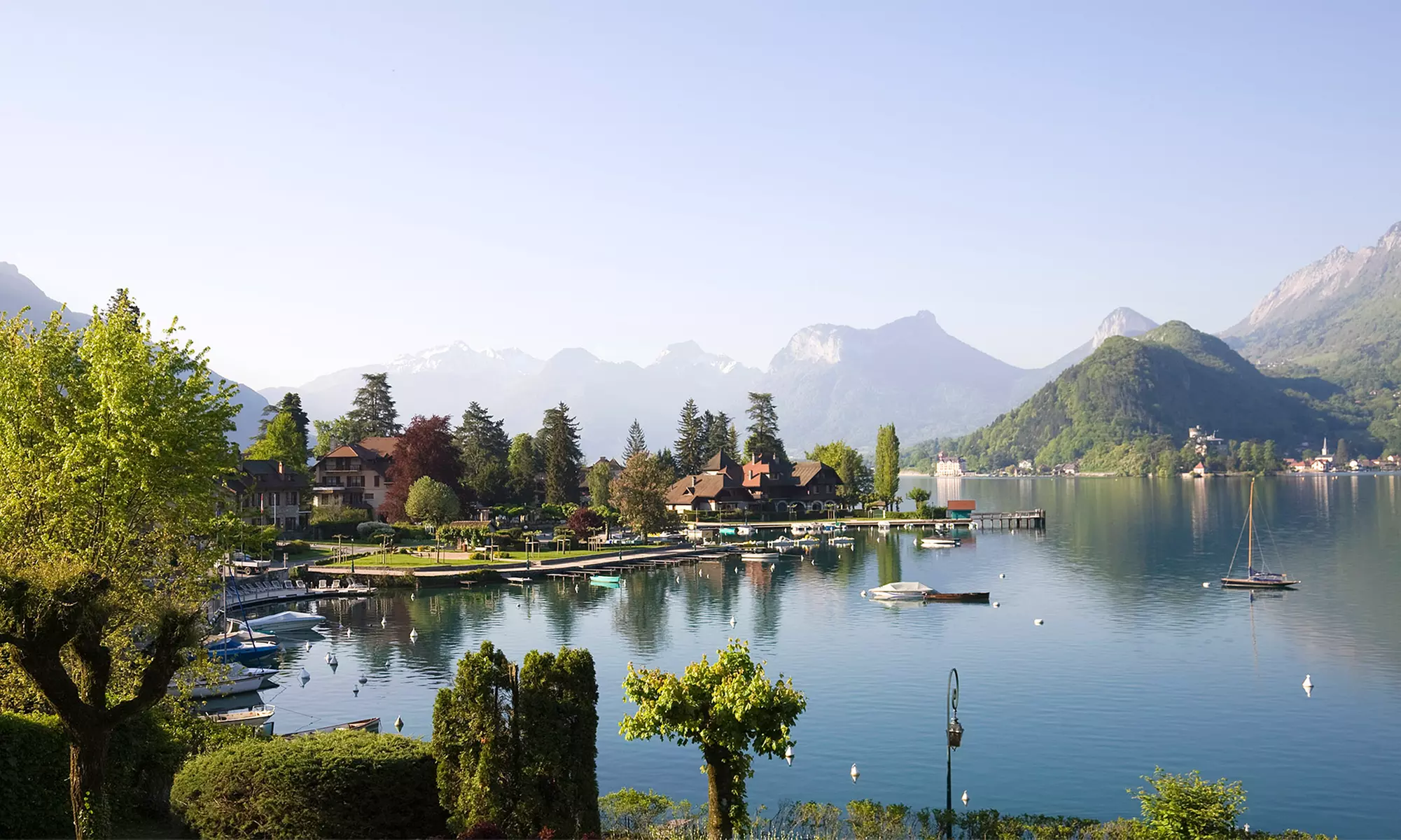 Annecy : studio ou appartement avec petit-déjeuner aux Hauts d'Annecy Zenitude Hôtel Résidences pour 2 ou 4 personnes - Primary Image