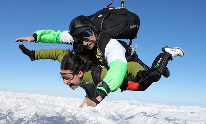 Image 2: Salto tándem en paracaídas