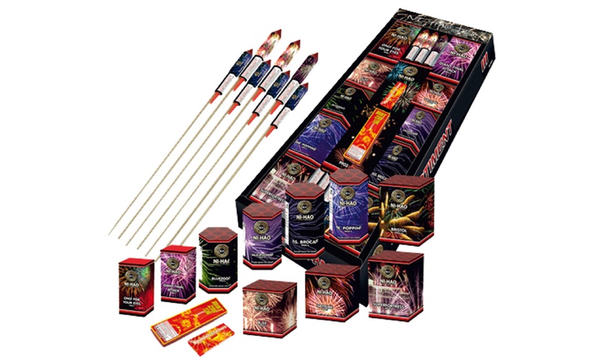 Vuurwerkpakketten - West Vuurwerk BV | Groupon