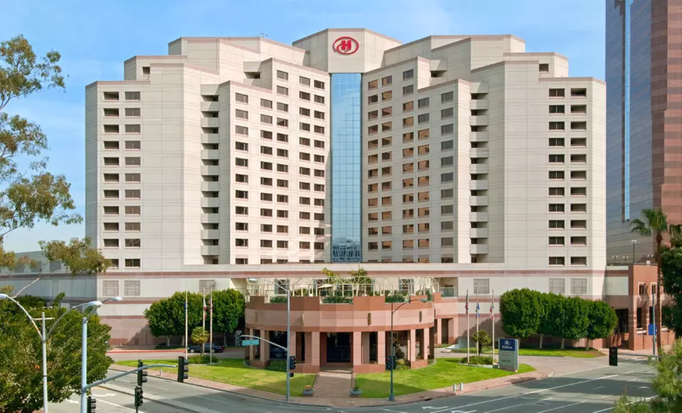 One-Night Stay with Appetizer and Drinks at Hilton Long Beach & Executive Meeting Center in Long Beach, CA - Second Medium