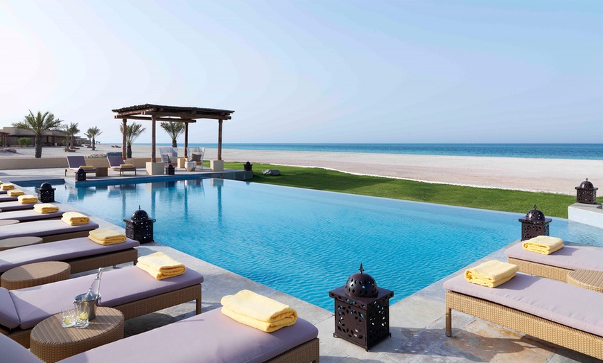 Image 1: 5* Anantara Stay 