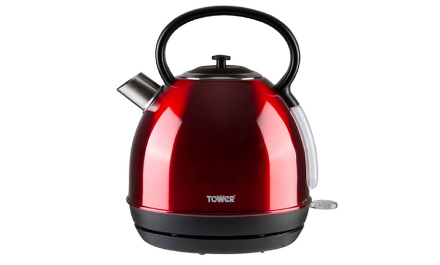 Image 16: Tower Traditional Kettle 2200W