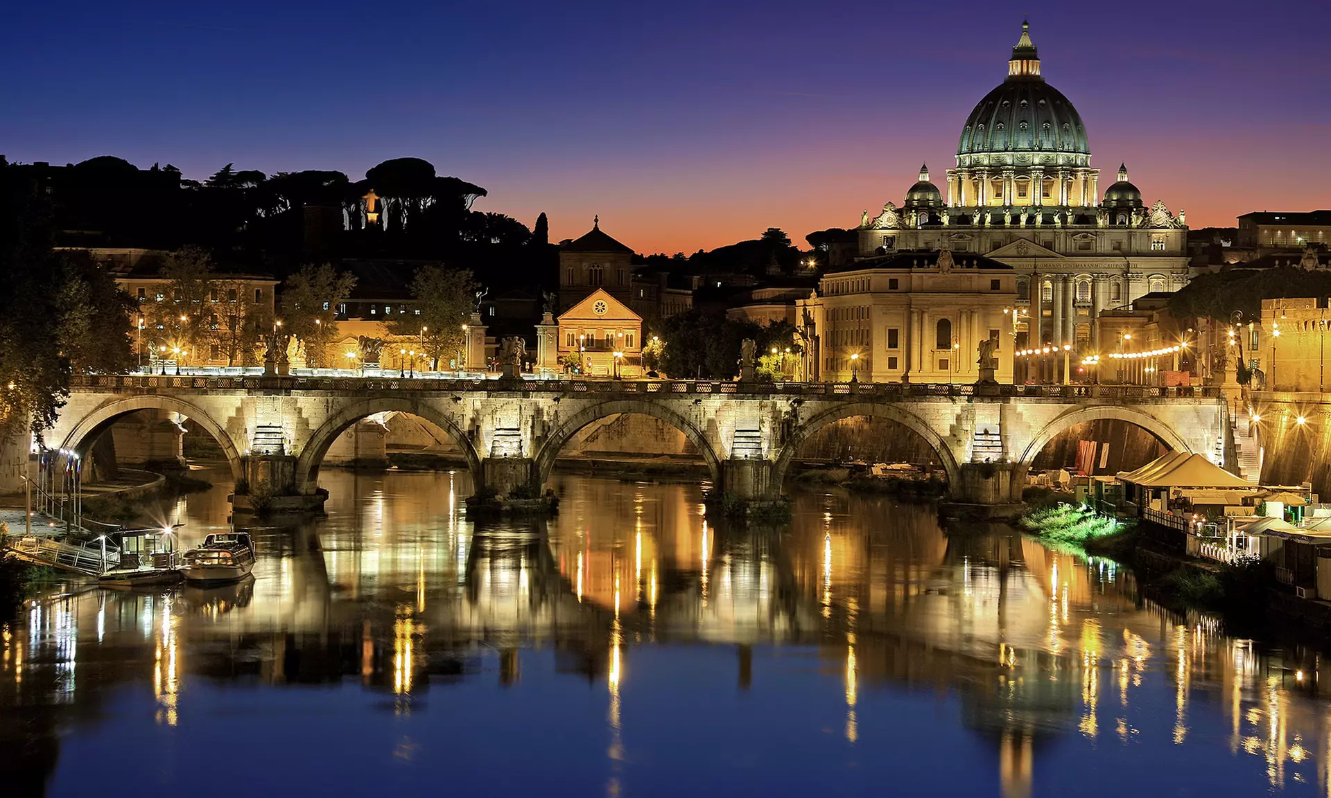 Rome: Double or Twin Room for Two with Breakfast and Bottle of Wine at the 4* Hotel Veneto Palace - Primary Image