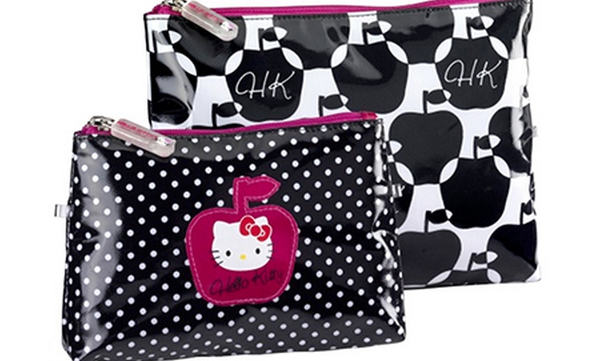 Image 3: Hello Kitty Cosmetics Case