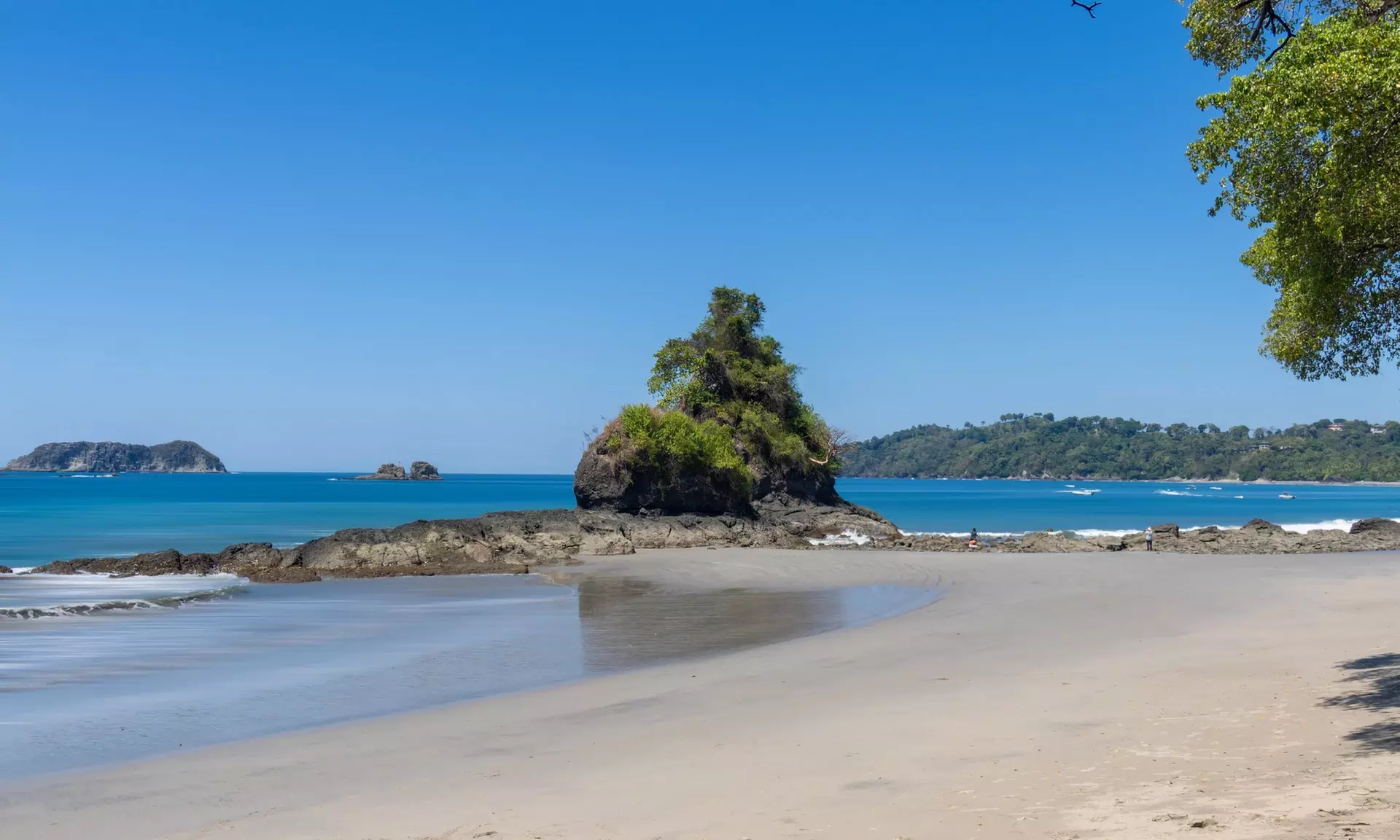✈ 12-Day Ultimate Costa Rica RoadTrip w/ Air, Hotel & Car from Worldee