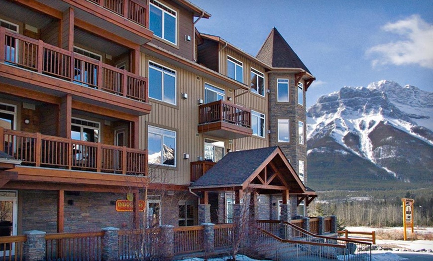 Falcon Crest Lodge in - Canmore, AB, CA | Groupon Getaways