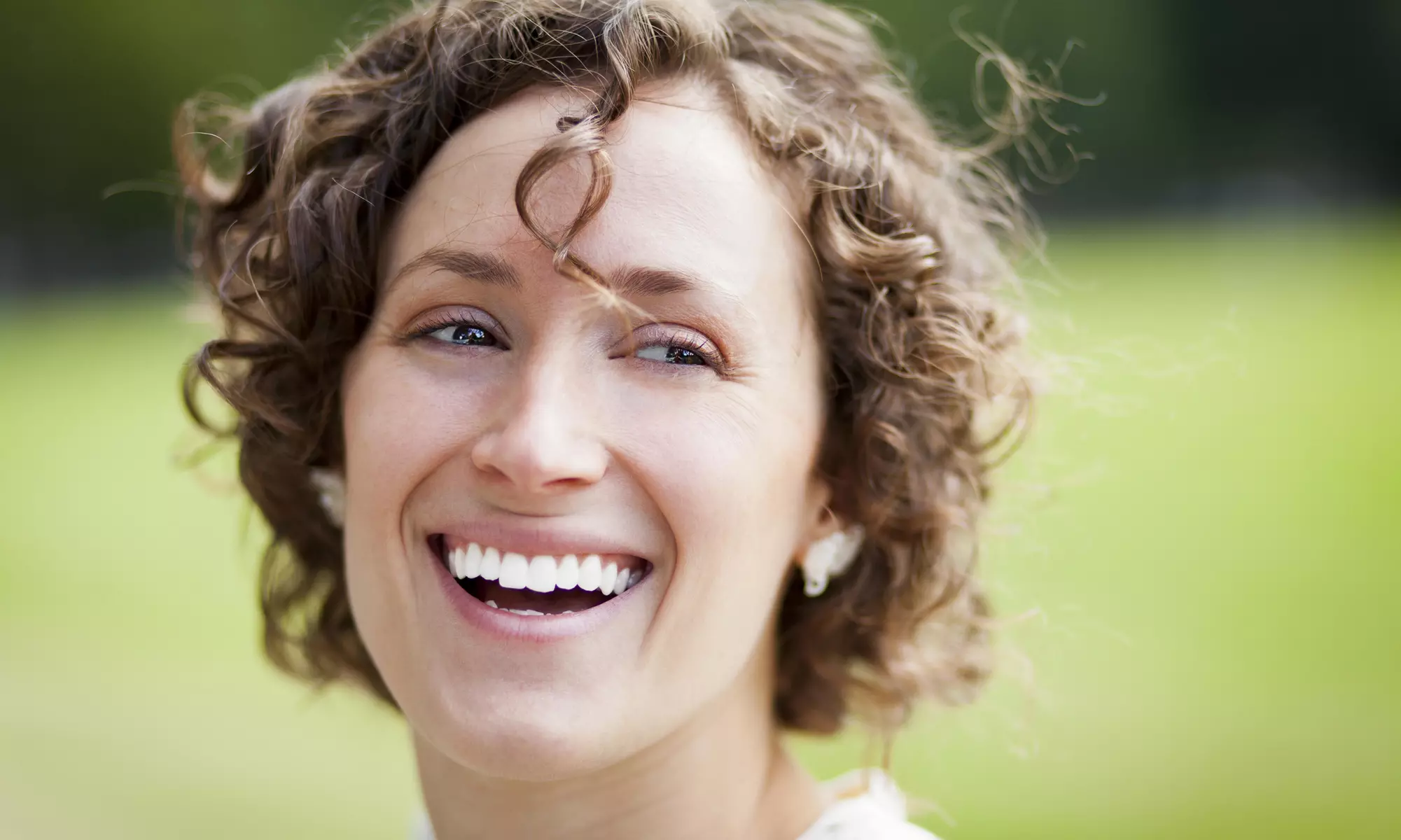 Up to 66% Off teeth-whitening session at LA Express Centers - Primary Image