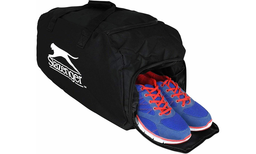 Image 6: Slazenger 55L Large Sports Gym Duffel Bag