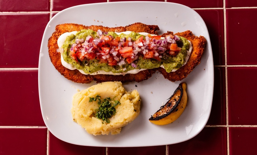 Image 3: Menú de milanesas argentinas para 2 personas con opción a take away