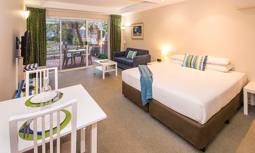 Image 4: Busselton: 2N Beach Resort Stay