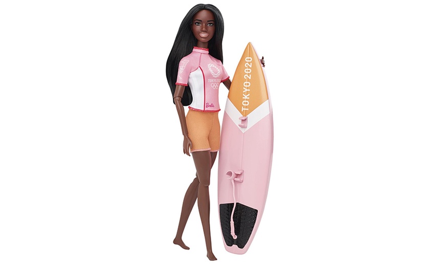 Image 3: Barbie Surfer Doll with Accessories