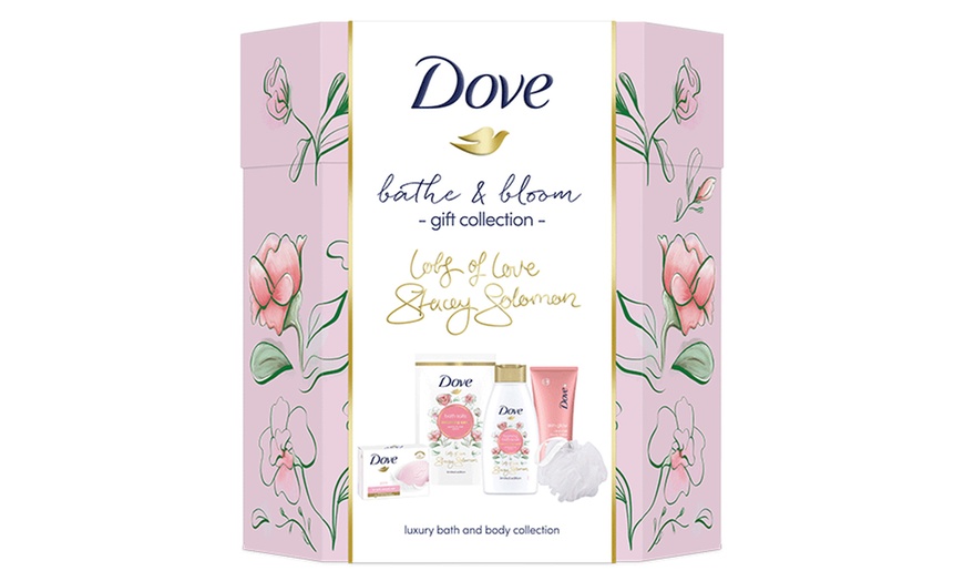 Image 2: Dove Bath and Bloom Collection 