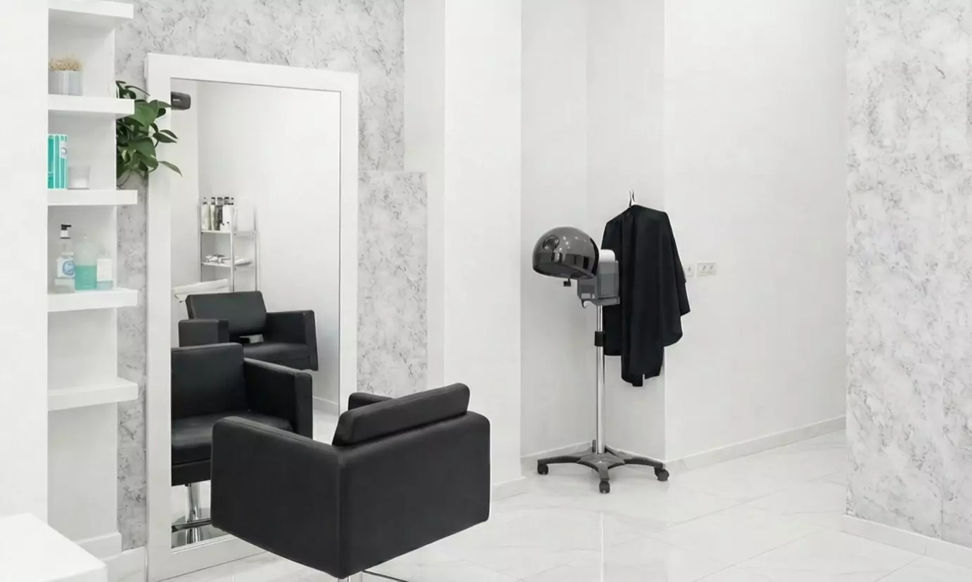 Sesión de peluquería: Tratamiento de Hidratación con lavado y masaje