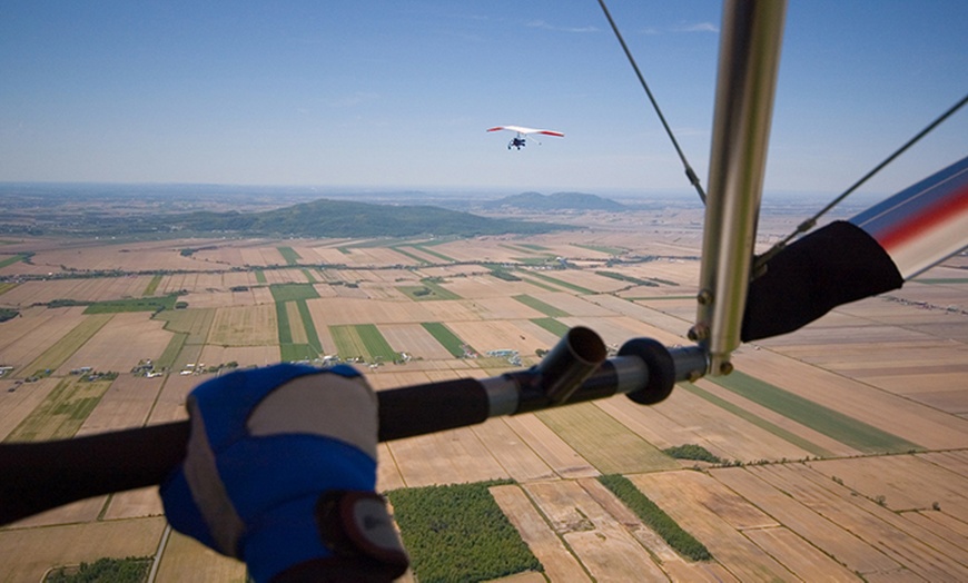 Image 2: Paragliding or Towed Hang-Gliding