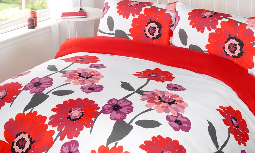 Image 6: Clearance Duvet Sets