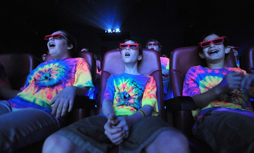 Image 3: 4D Dynamic Cinema Tickets