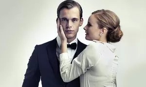 Shooting photo classique en intérieur pour 1, 2 ou 5 personnes selon l'option choisie (67% de réduction)