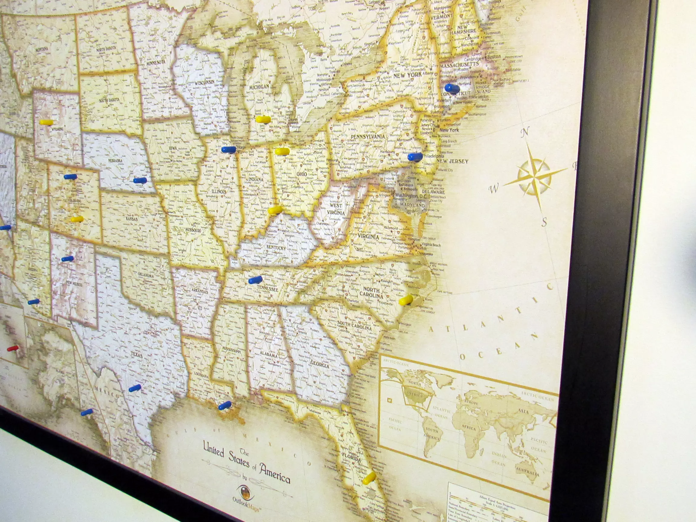 USA or World Magnetic-Pin Travel Map with Bonus 20 Pins  - Second Medium