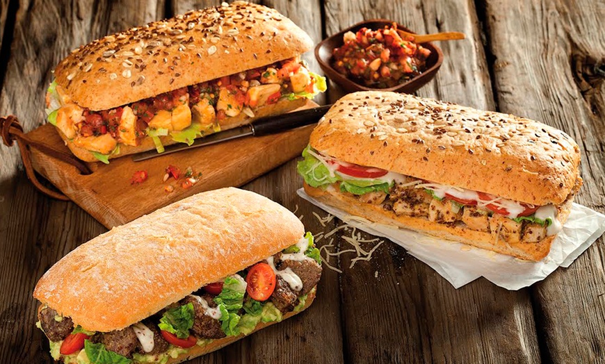 Image 2: AED 50 on Wraps and Smoothies