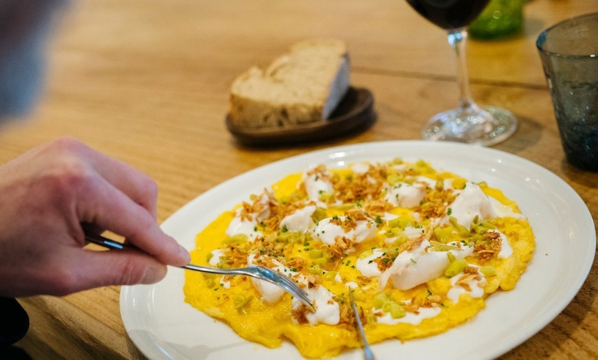 Image 2: Un viaje culinario asturiano con un toque internacional en Nastura