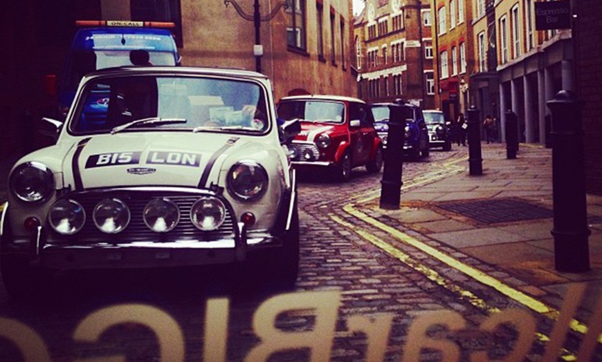 Image 5: Private Tour of London in a British Classic Car