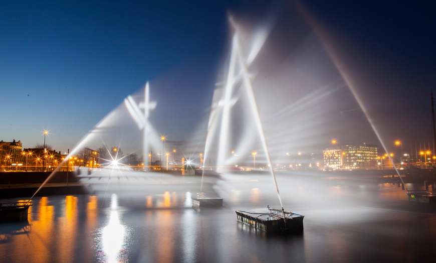 Image 9: Fonkelend Amsterdam: rondvaart tijdens het Amsterdam Light Festival